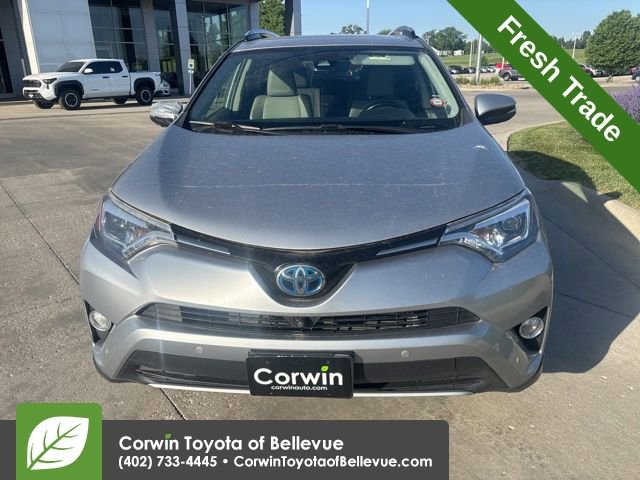 Used 2018 Toyota RAV4 Limited w/ Advanced Technology Package AWD/4WD image 9
