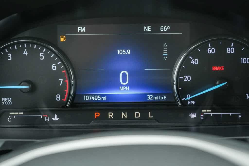 Used 2022 Ford Explorer XLT w/ Equipment Group 202A RWD image 20
