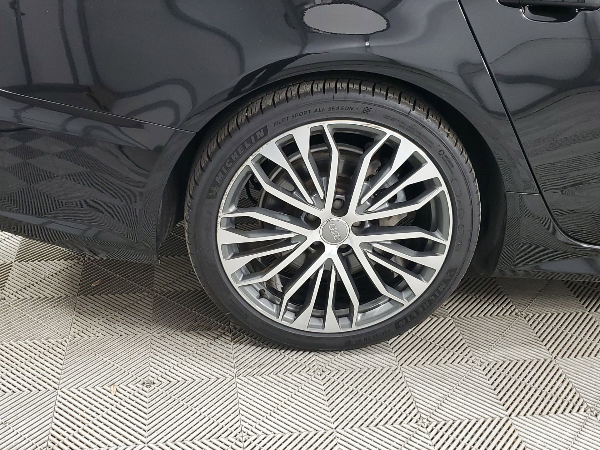 Used 2018 Audi A6 3.0T Premium Plus w/ Premium Plus Package image 13