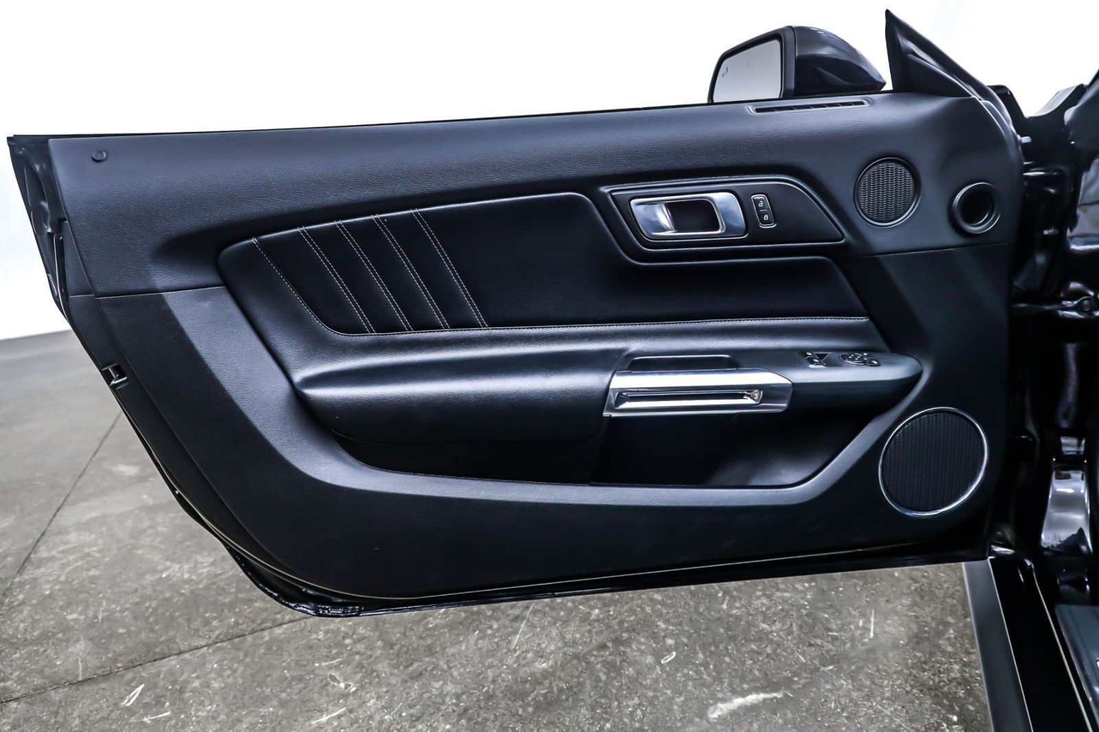 Used 2022 Ford Mustang GT Premium image 20