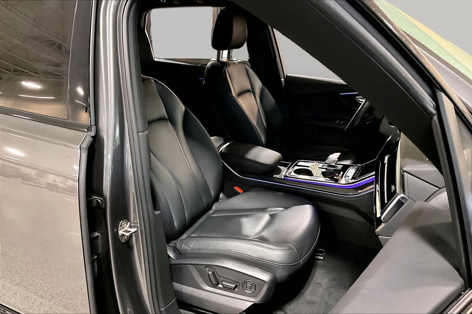 Used 2021 Audi Q7 3.0T Prestige w/ Prestige Package AWD/4WD image 9