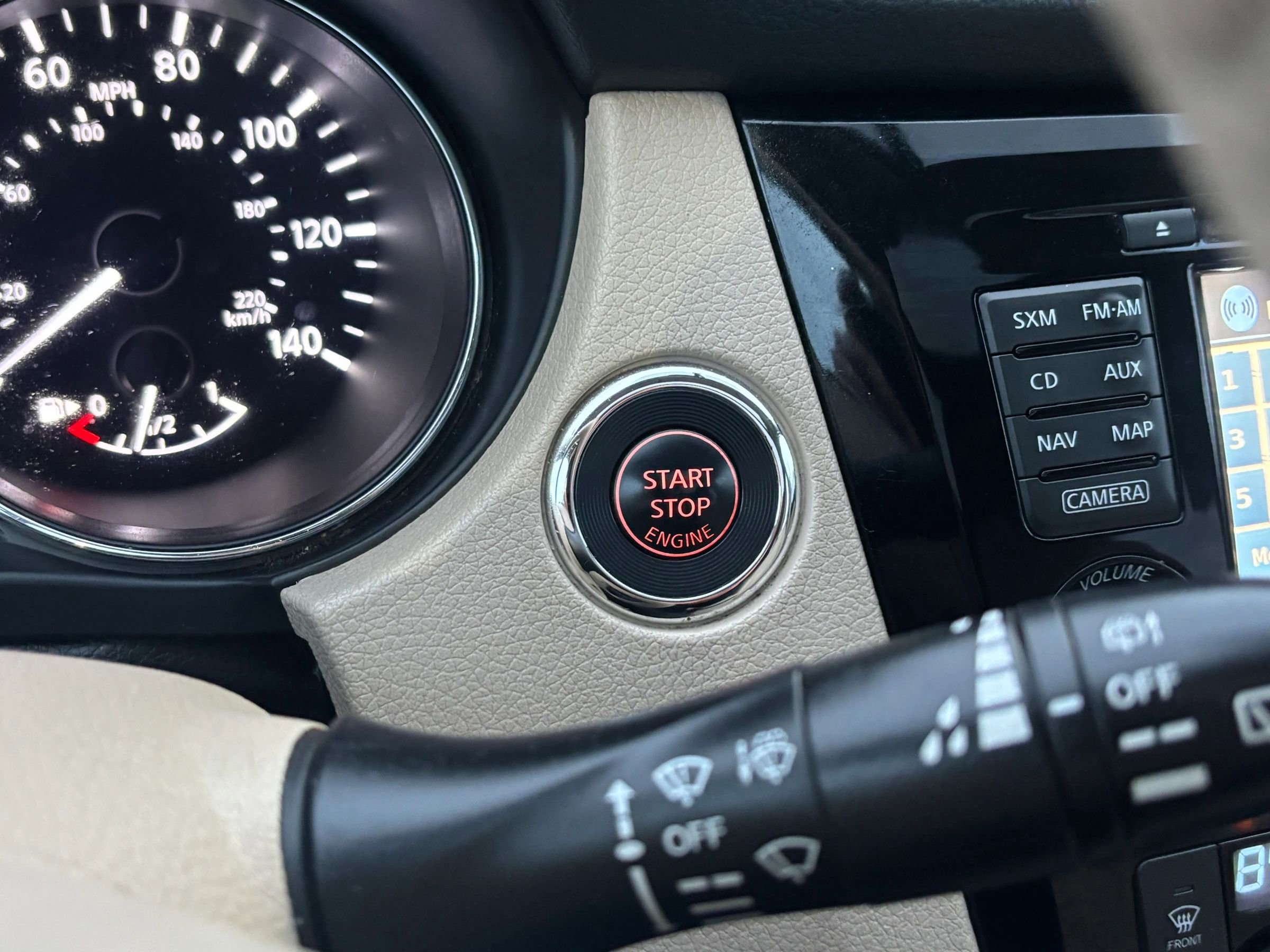 Used 2015 Nissan Rogue SL w/ SL Premium Package image 26