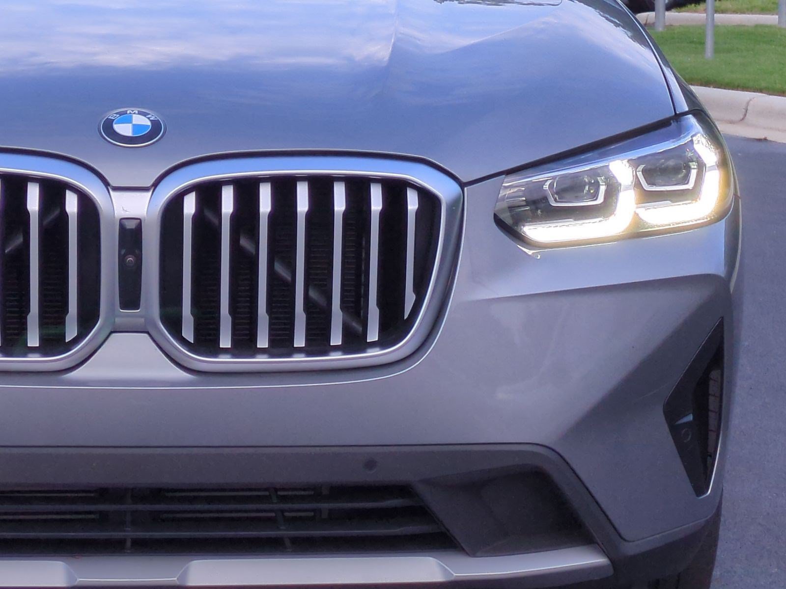 Used 2023 BMW X3 xDrive30i w/ Premium Package AWD/4WD image 5