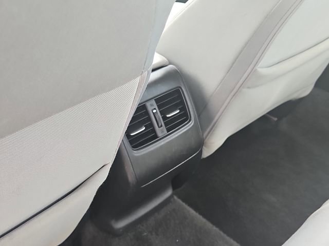 Used 2018 Honda Accord EX image 9