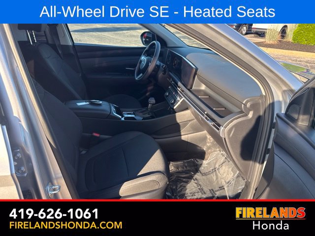 Used 2025 Hyundai Tucson SE AWD/4WD image 32