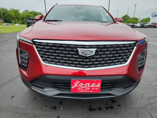 Used 2024 Cadillac XT4 Luxury image 8