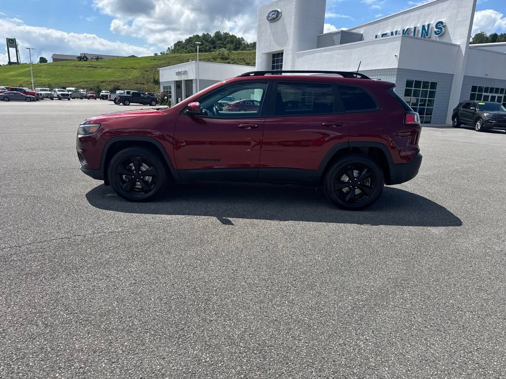 Used 2021 Jeep Cherokee Latitude Plus AWD/4WD image 9