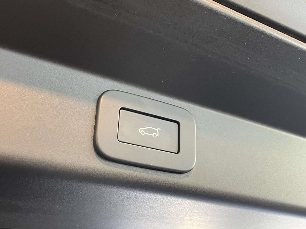 Certified 2024 Land Rover Range Rover Sport AWD/4WD image 21