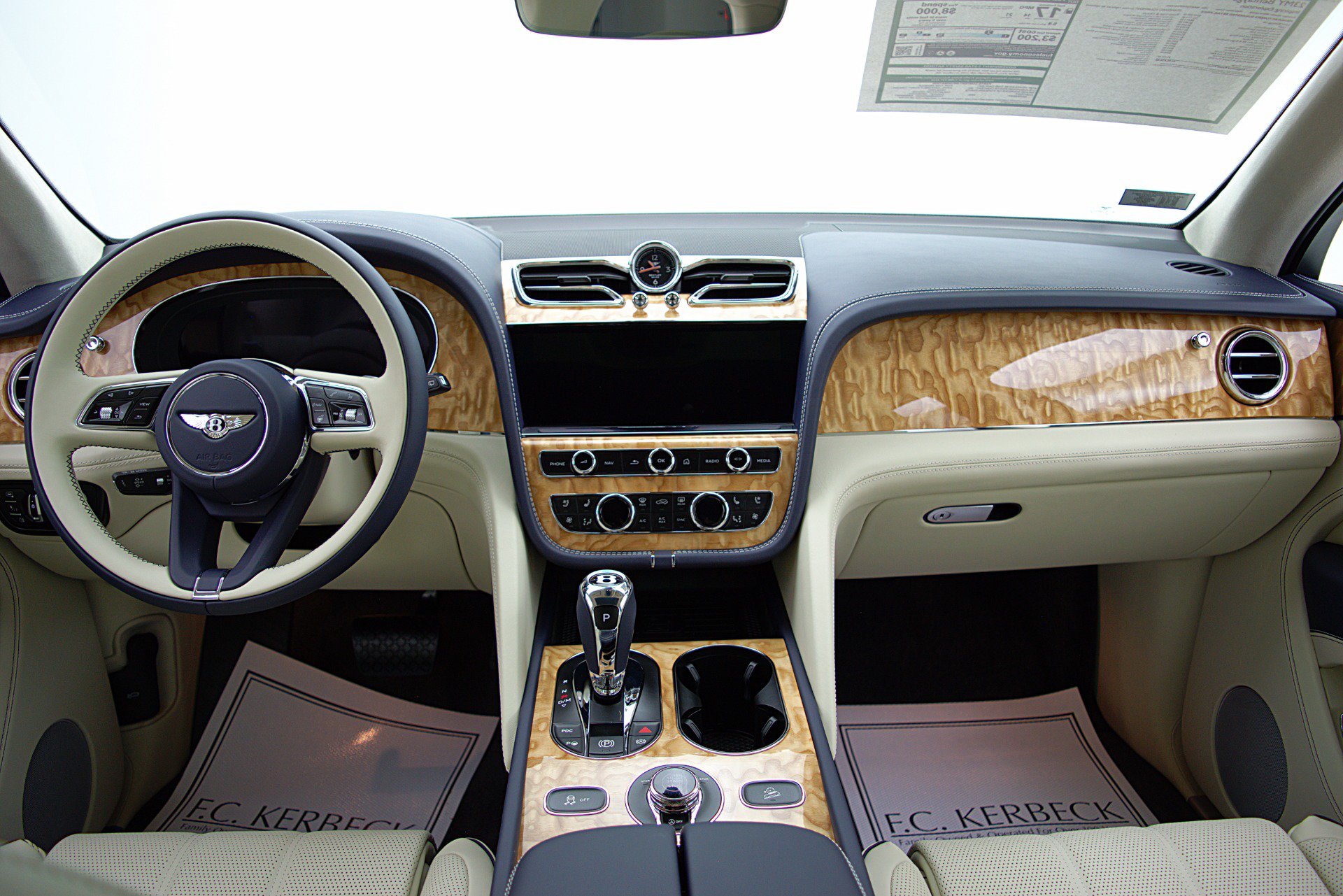 Certified 2023 Bentley Bentayga AWD/4WD image 20