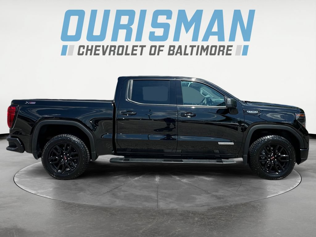 Used 2024 GMC Sierra 1500 Elevation w/ LPO, Elevation Black Package AWD/4WD image 7