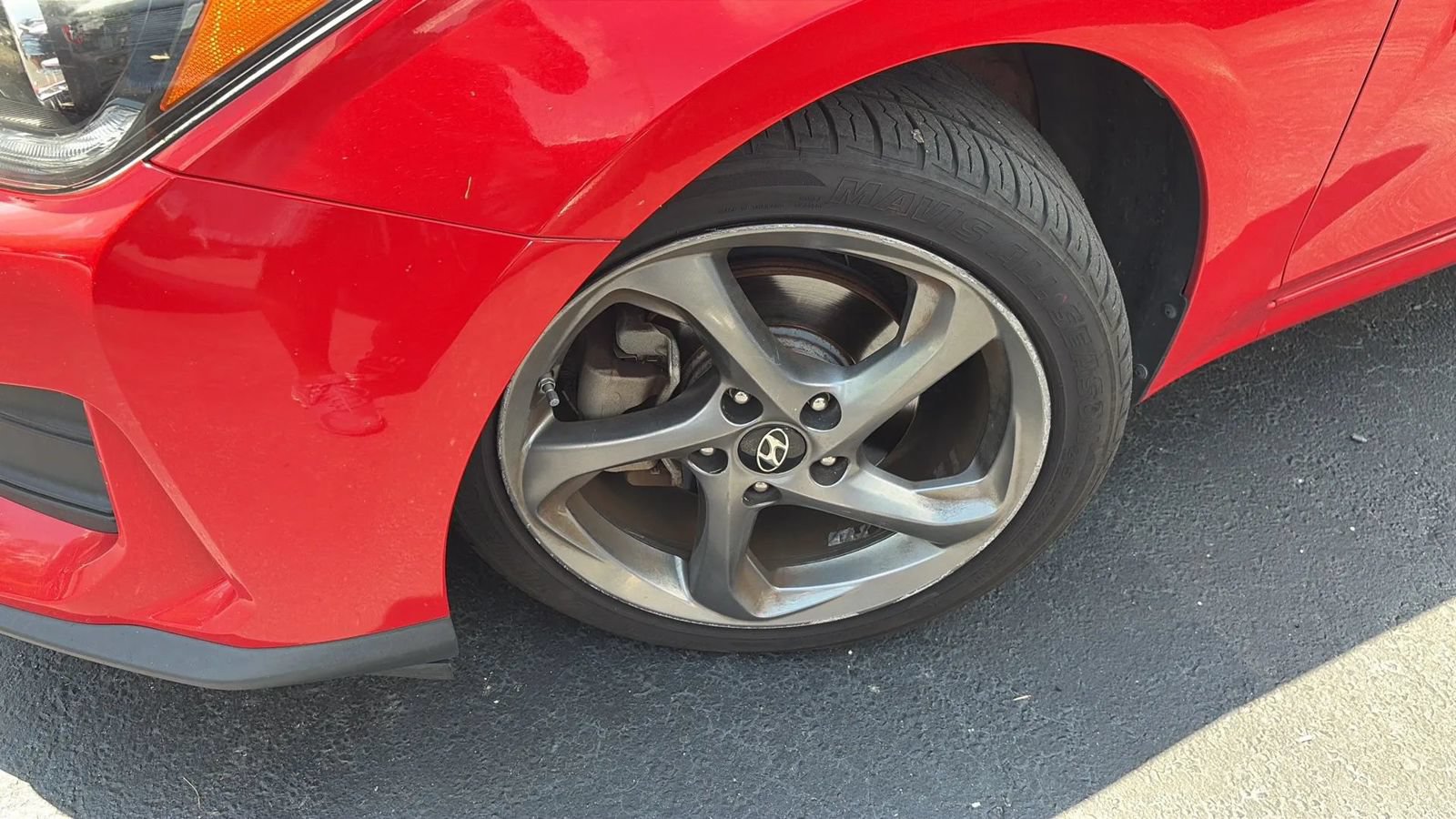 Used 2019 Hyundai Veloster 2.0 FWD image 10