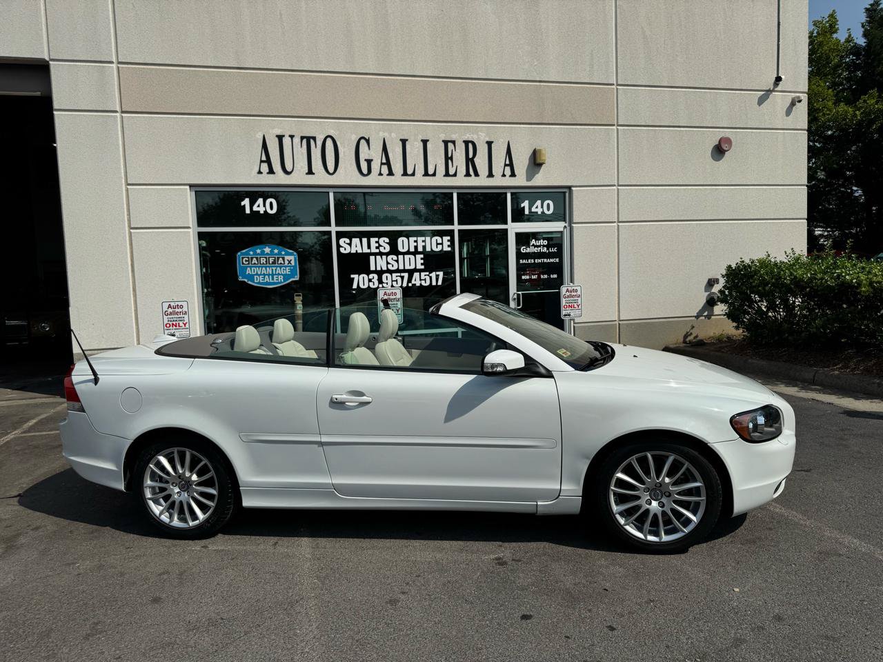Used 2009 Volvo C70 T5 FWD image 35