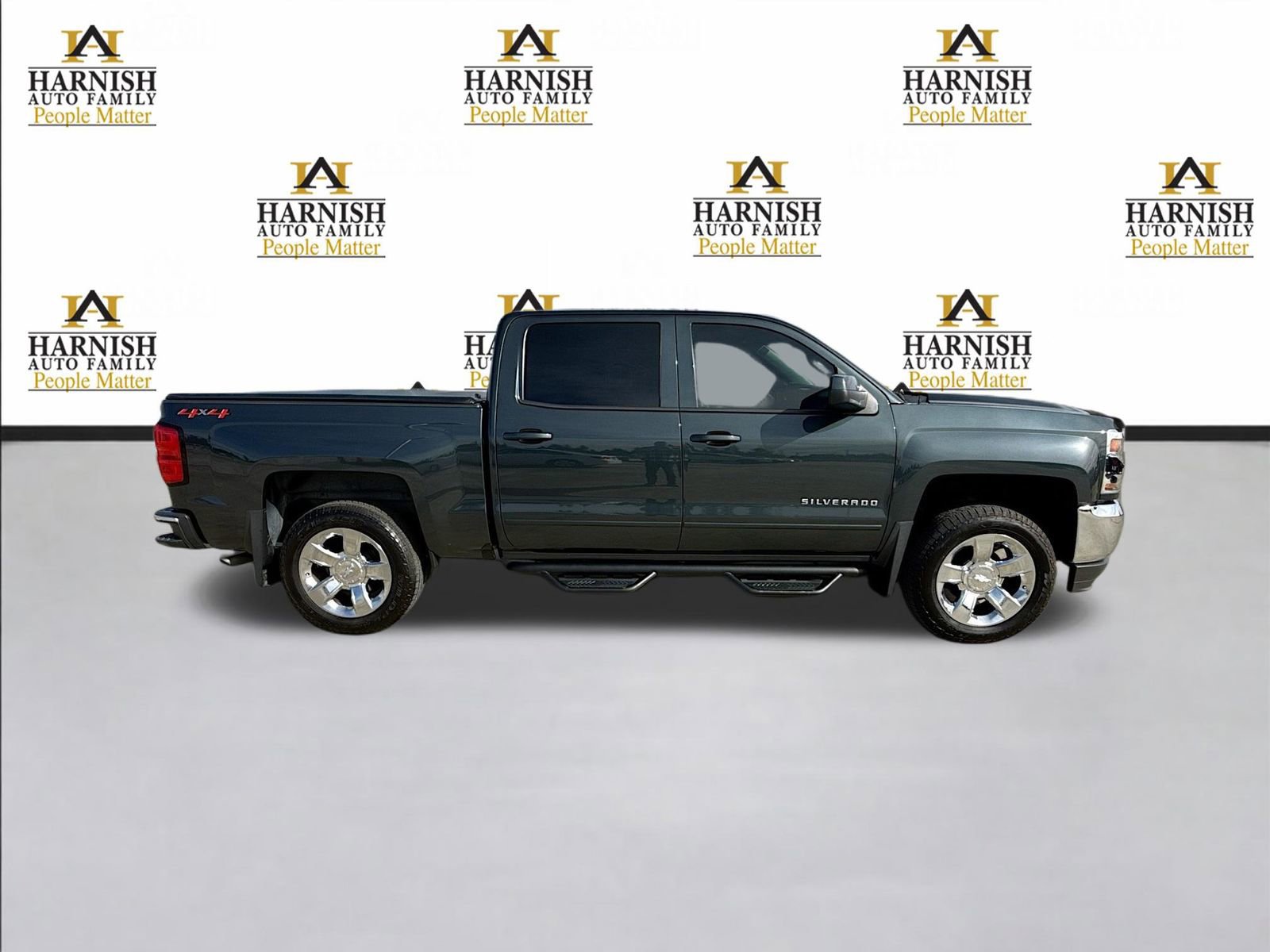 Used 2018 Chevrolet Silverado 1500 LT w/ LT Eassist Package image 7