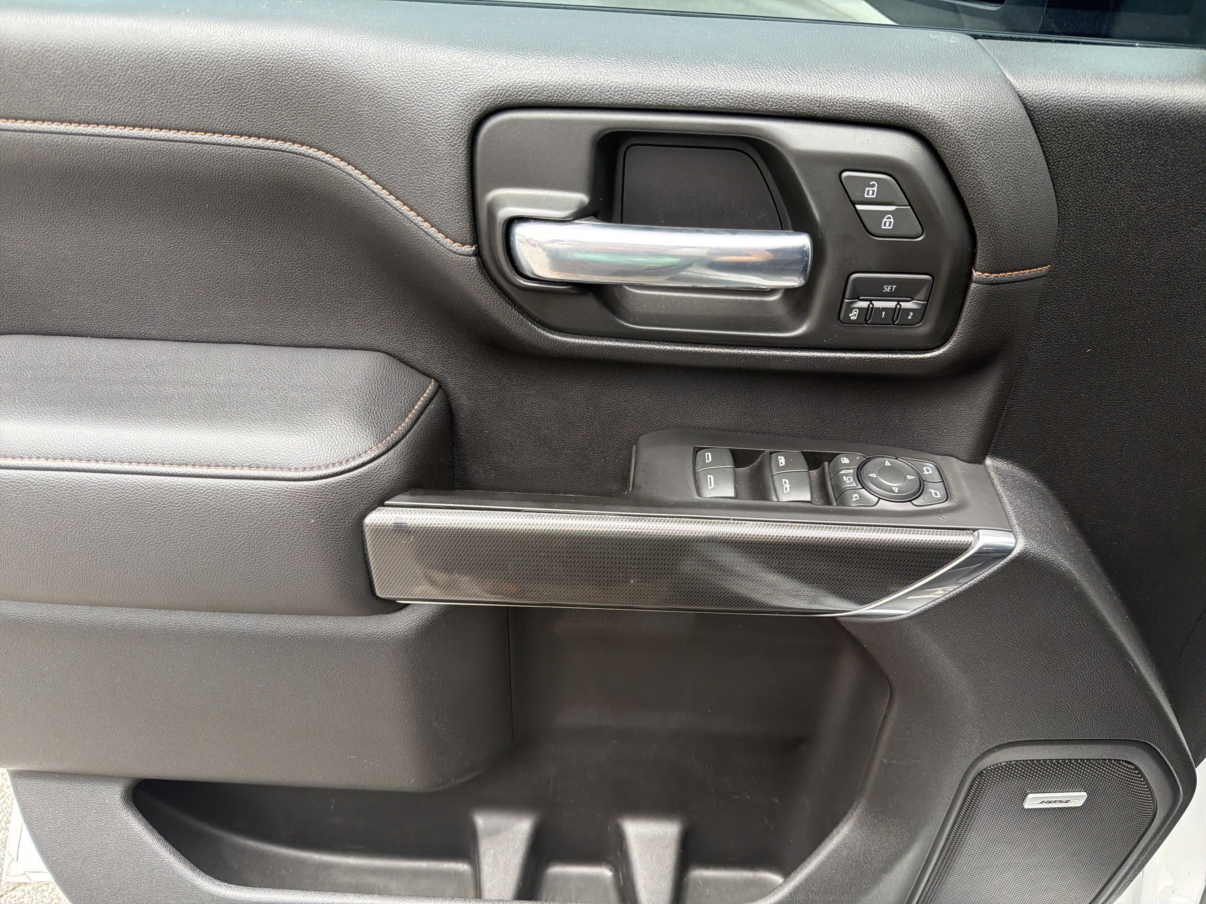 Used 2020 GMC Sierra 2500 AT4 w/ AT4 Premium Package AWD/4WD image 19