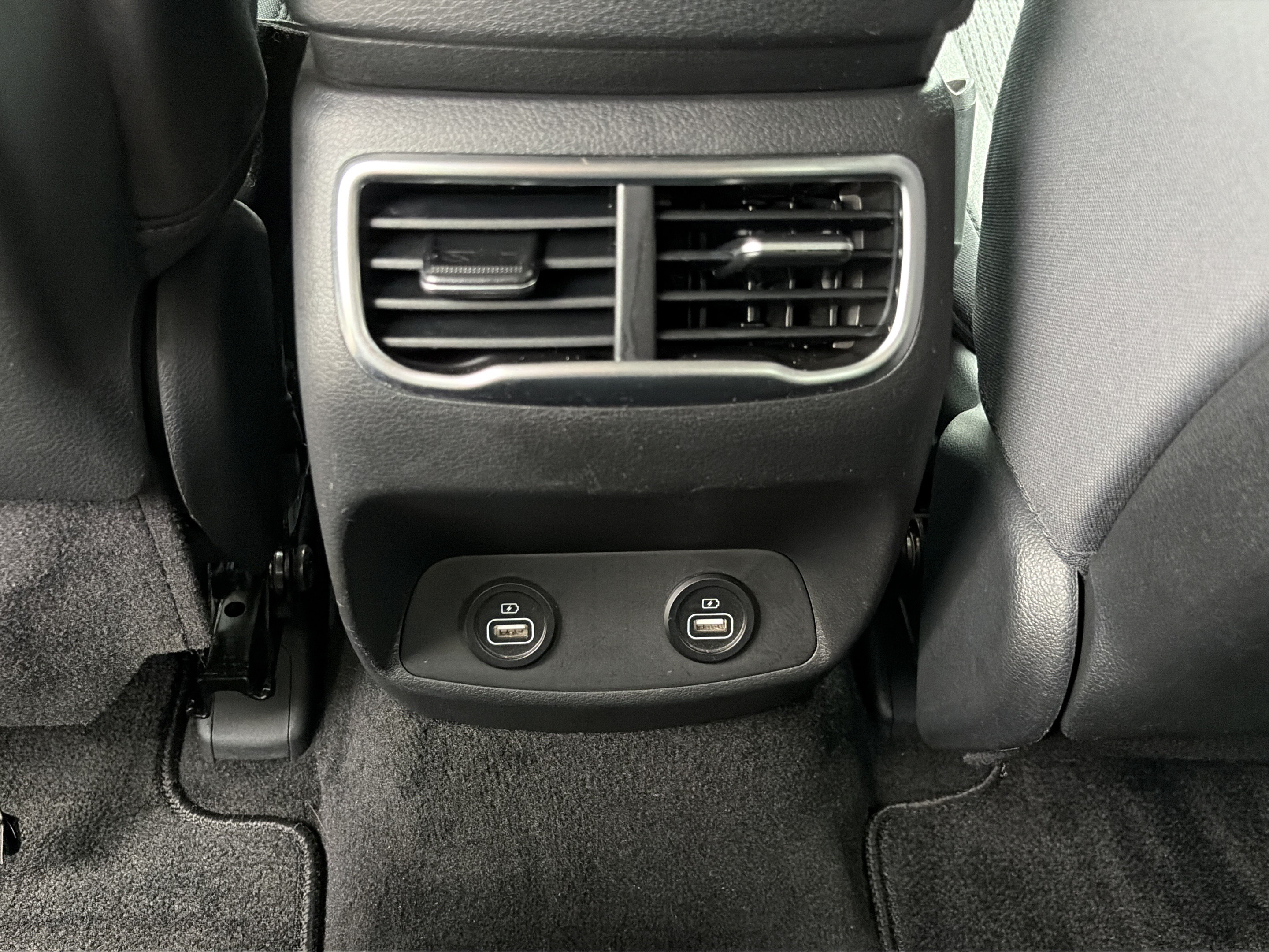 Certified 2023 Hyundai Santa Fe SE w/ Cargo Package FWD image 11