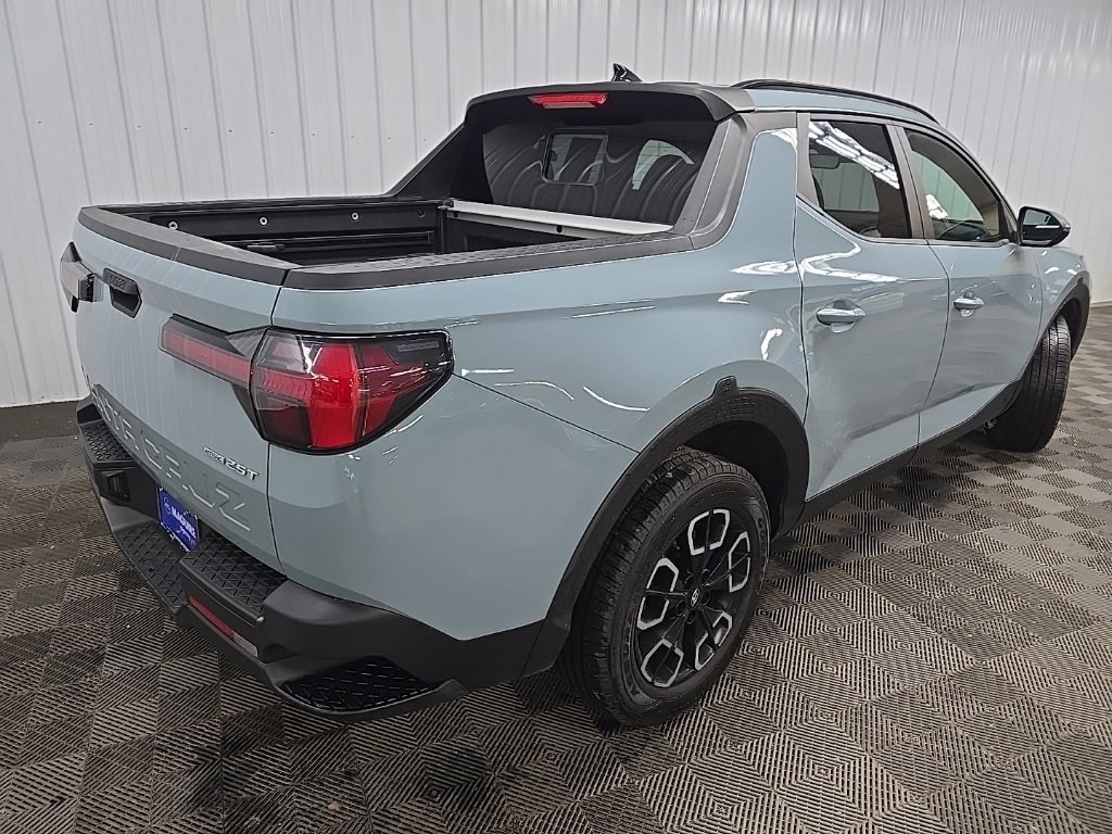 Used 2022 Hyundai Santa Cruz SEL Premium image 10