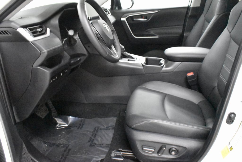 Used 2024 Toyota RAV4 XLE Premium image 12