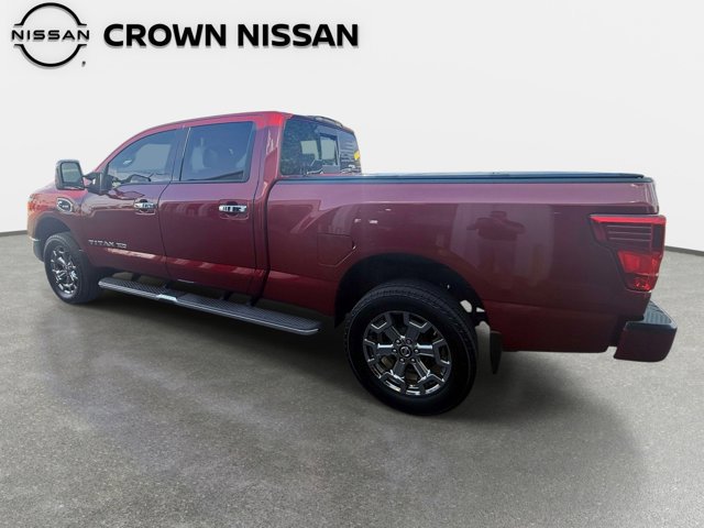 Used 2017 Nissan Titan SL w/ Chrome Package AWD/4WD image 5