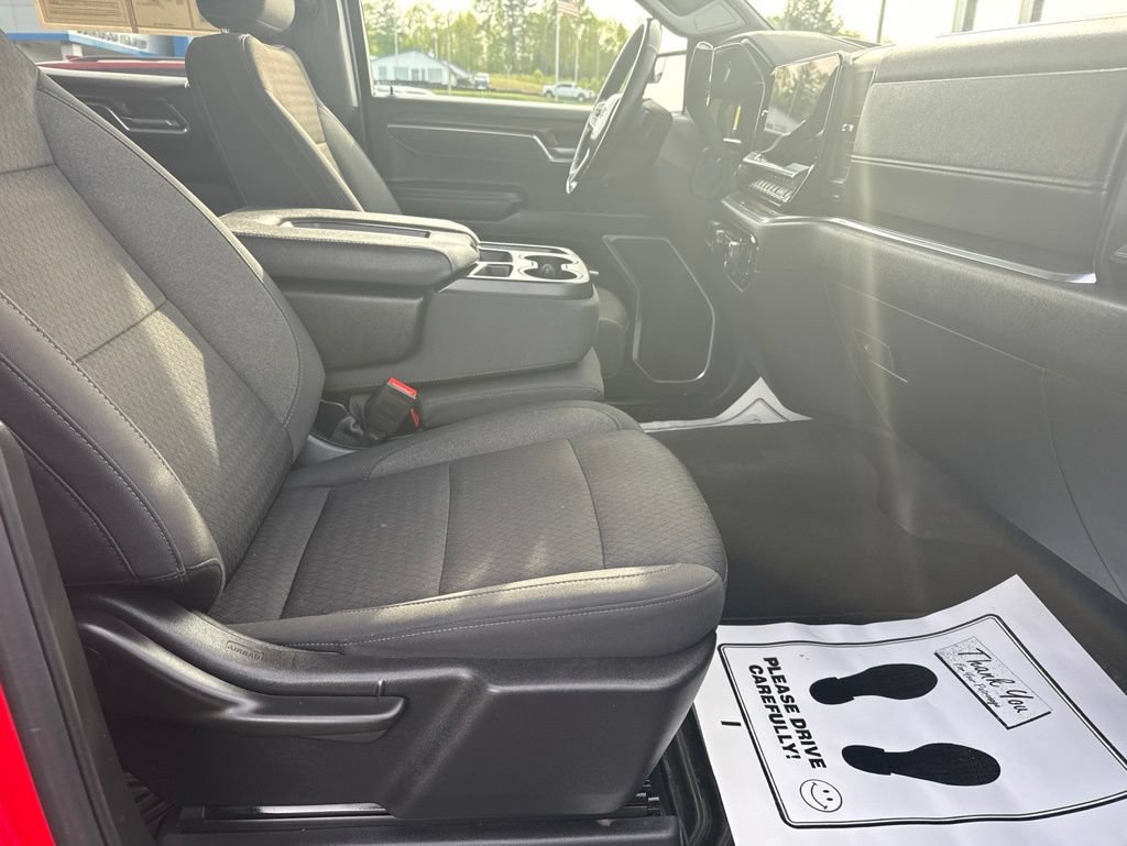 Used 2025 Chevrolet Silverado 1500 LT AWD/4WD image 38