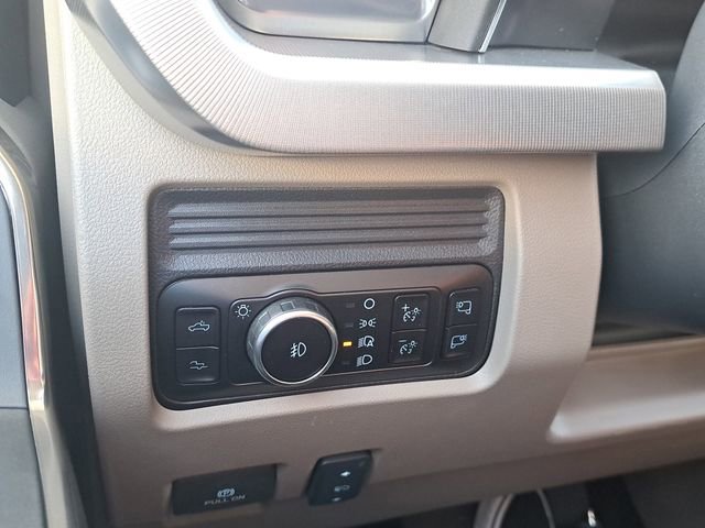 Certified 2025 Ford F450 Platinum w/ Platinum Plus Package image 20