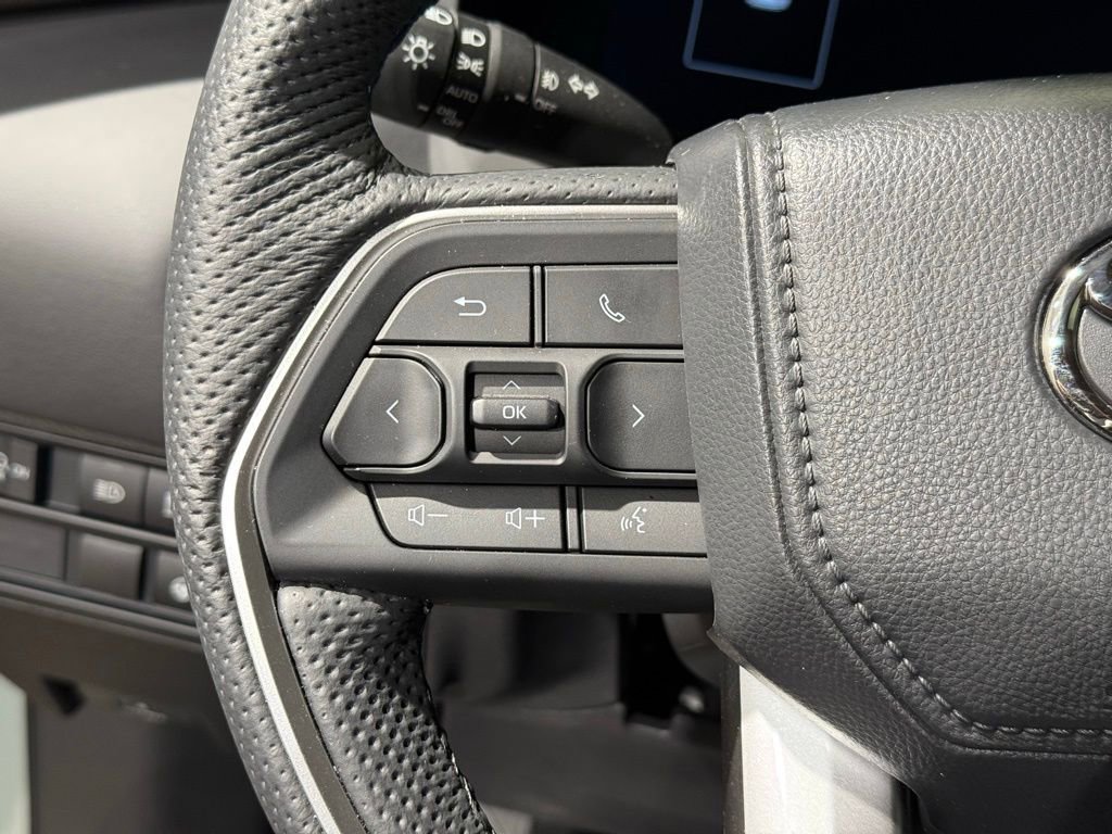 New 2025 Toyota Sequoia Platinum image 26