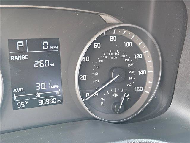 Used 2018 Hyundai Elantra SE image 10