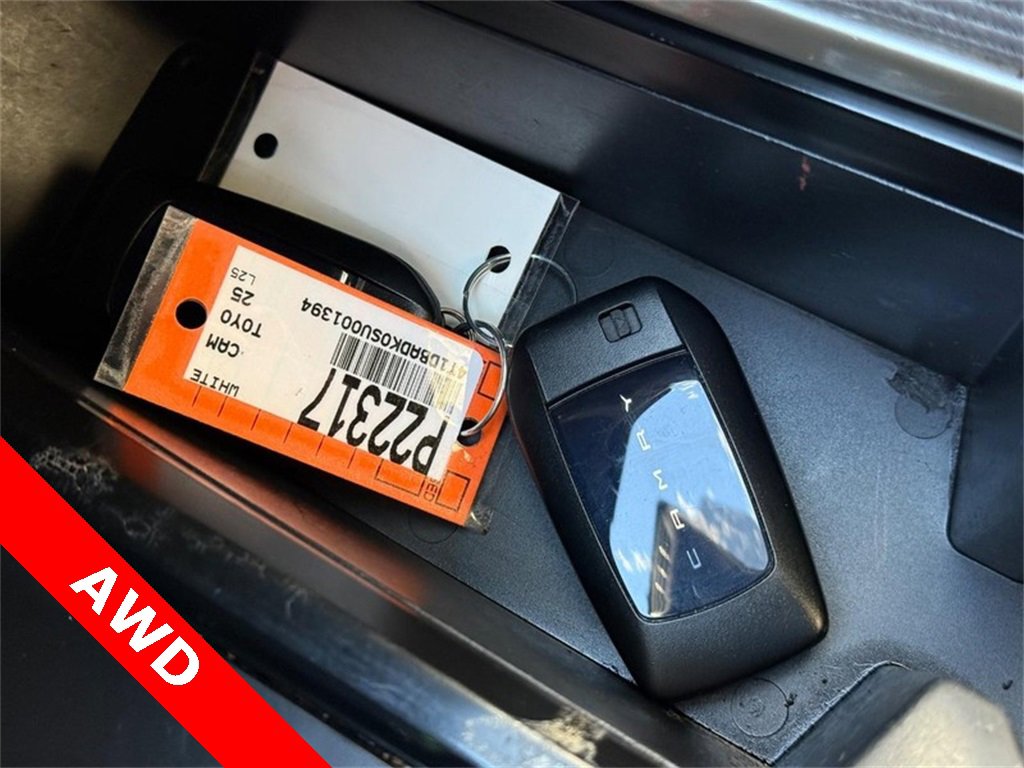 Used 2025 Toyota Camry LE image 31