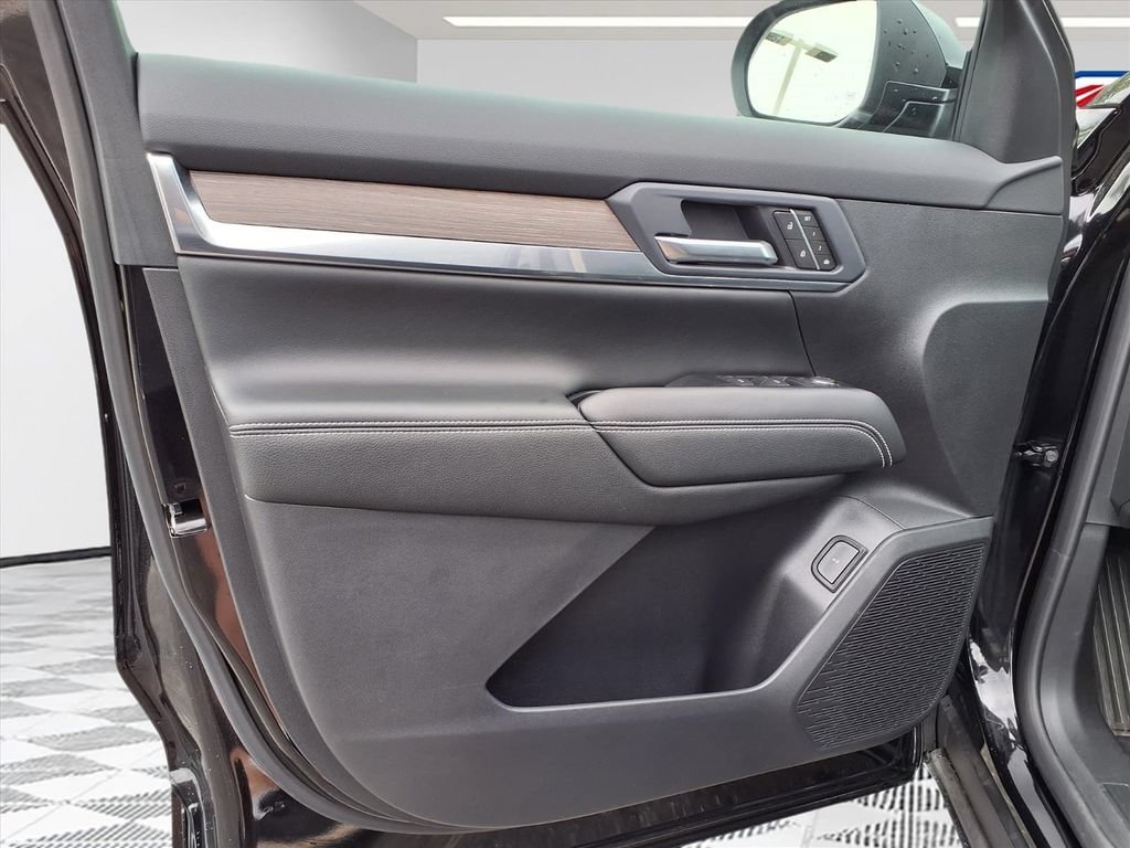 New 2026 GMC Terrain Denali w/ LPO, Floor Liner Package AWD/4WD image 12