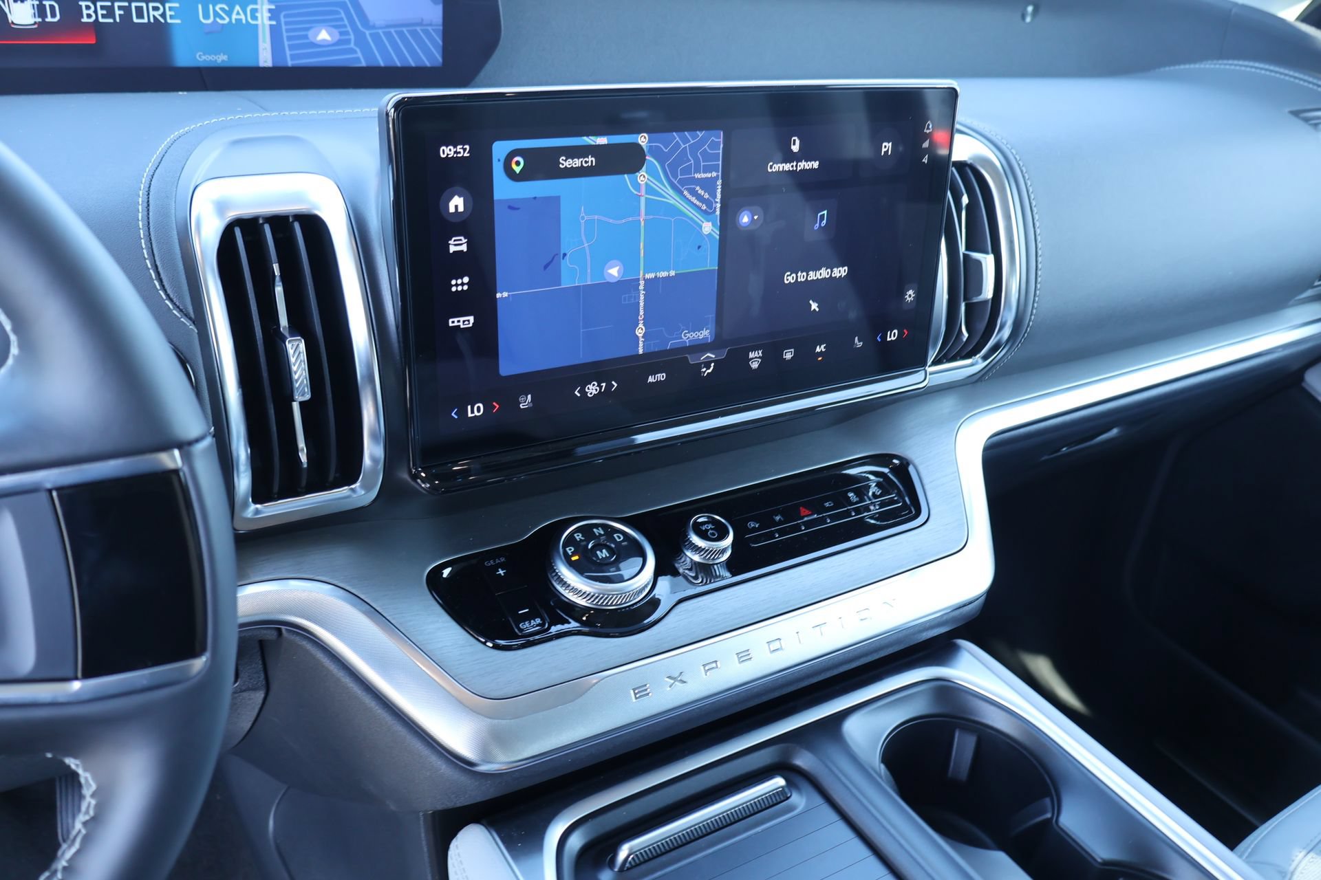 New 2027 Ford Expedition Platinum w/ Platinum Ultimate Package AWD/4WD image 5