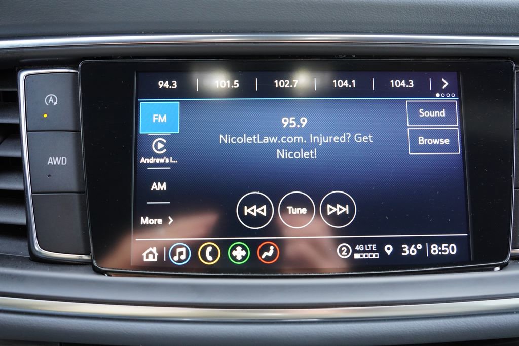 Certified 2023 Buick Enclave Essence image 25