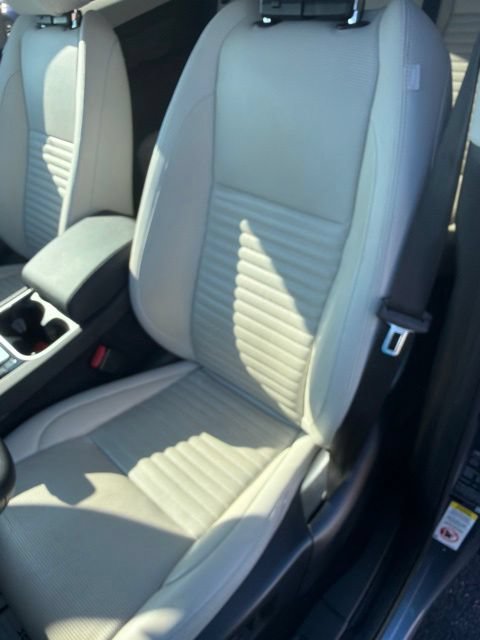 Used 2023 Land Rover Discovery Sport SE AWD/4WD image 14