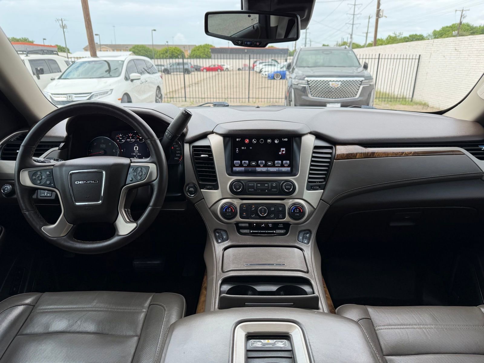 Used 2016 GMC Yukon Denali w/ Open Road Package AWD/4WD image 12