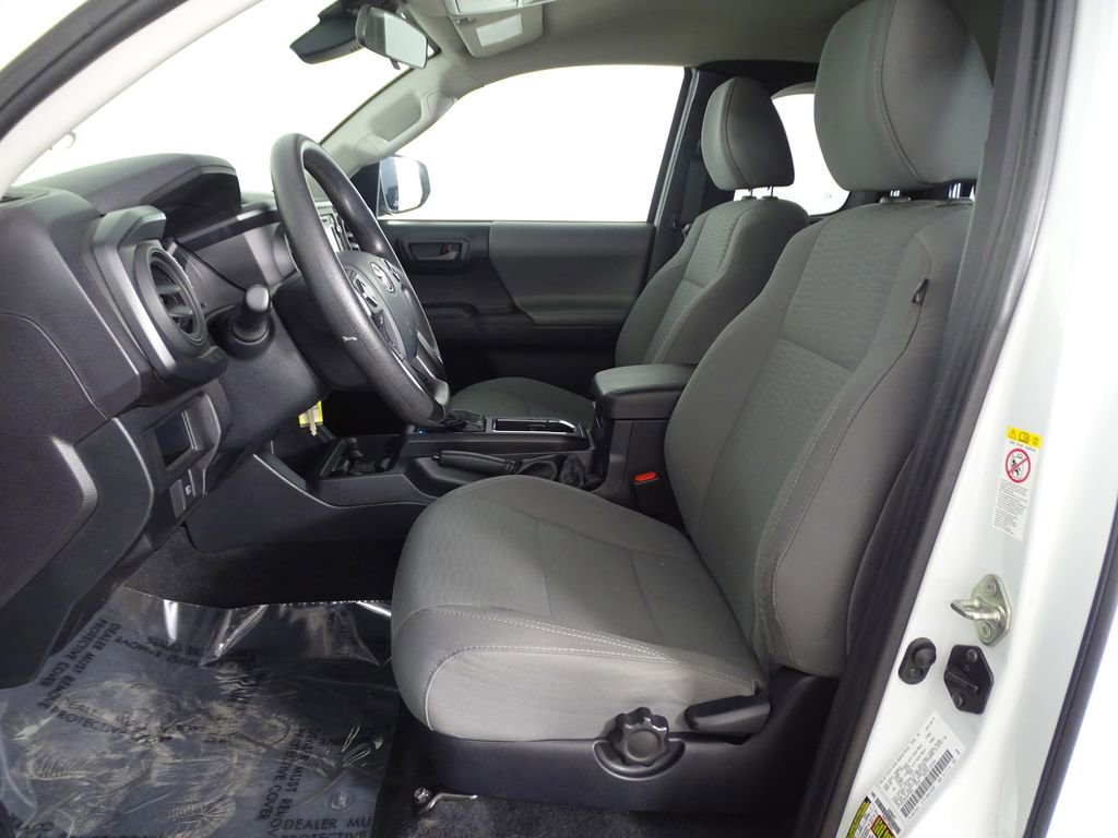 Used 2019 Toyota Tacoma SR w/ SX Package image 10