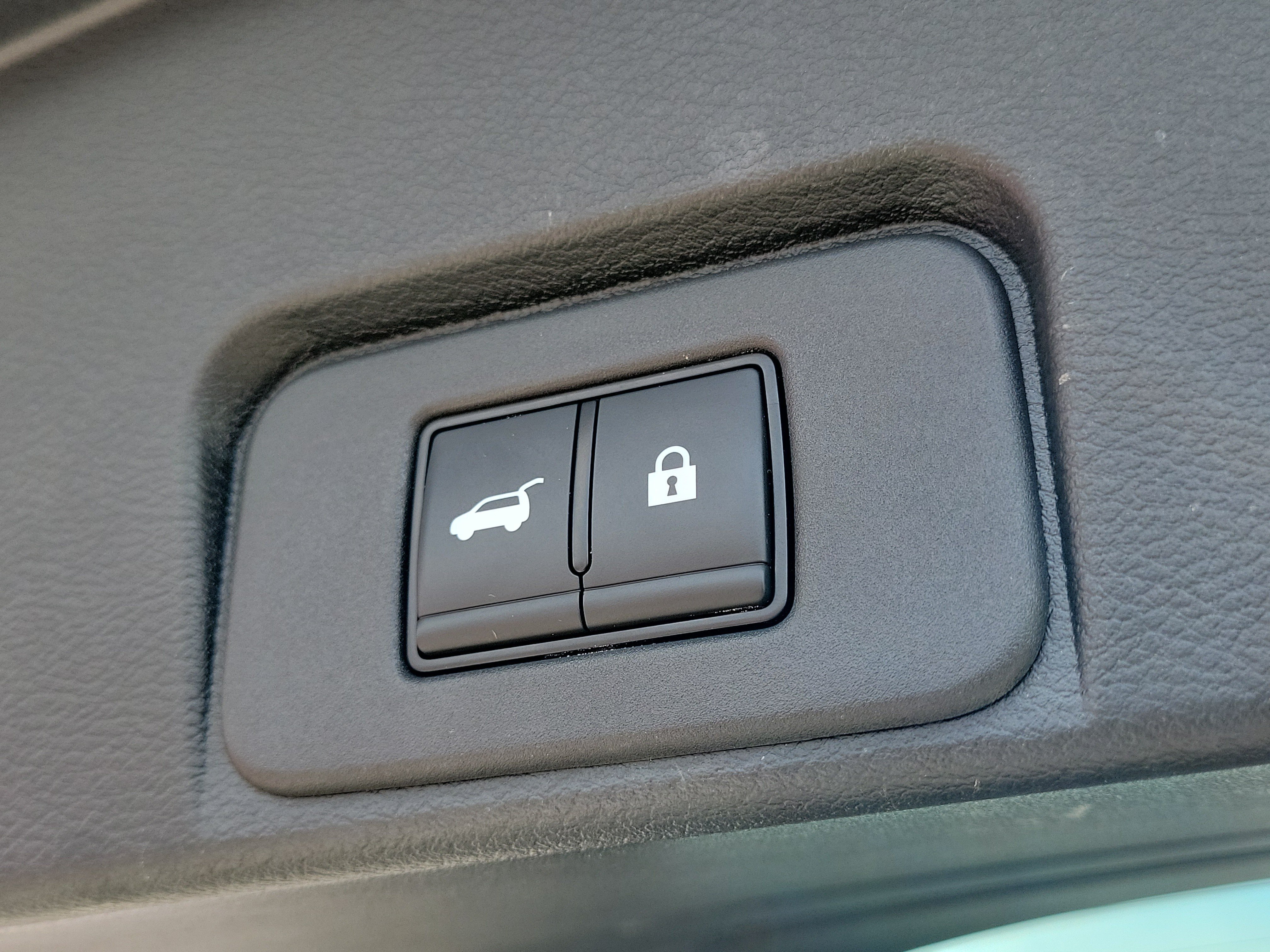 Certified 2023 Nissan Rogue SL FWD image 7