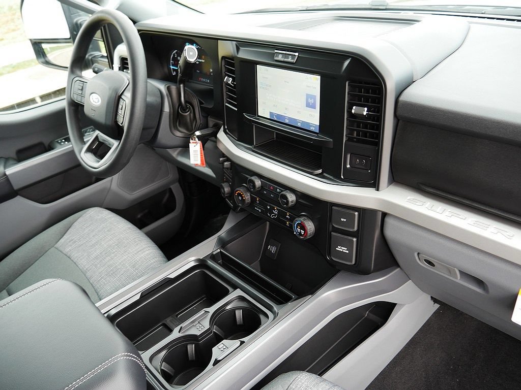 New 2026 Ford F350 XLT AWD/4WD image 33