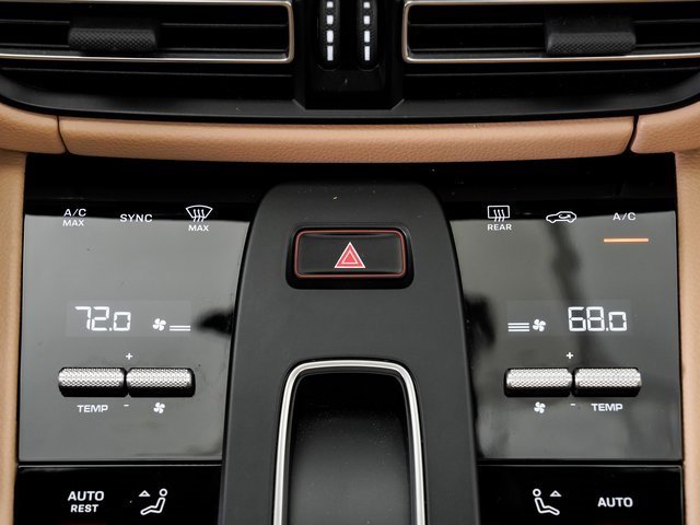 Used 2025 Porsche Macan image 19