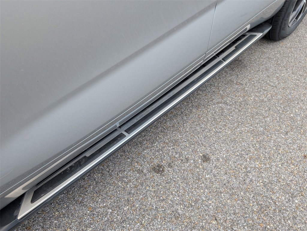 Used 2021 Toyota Highlander XLE image 9