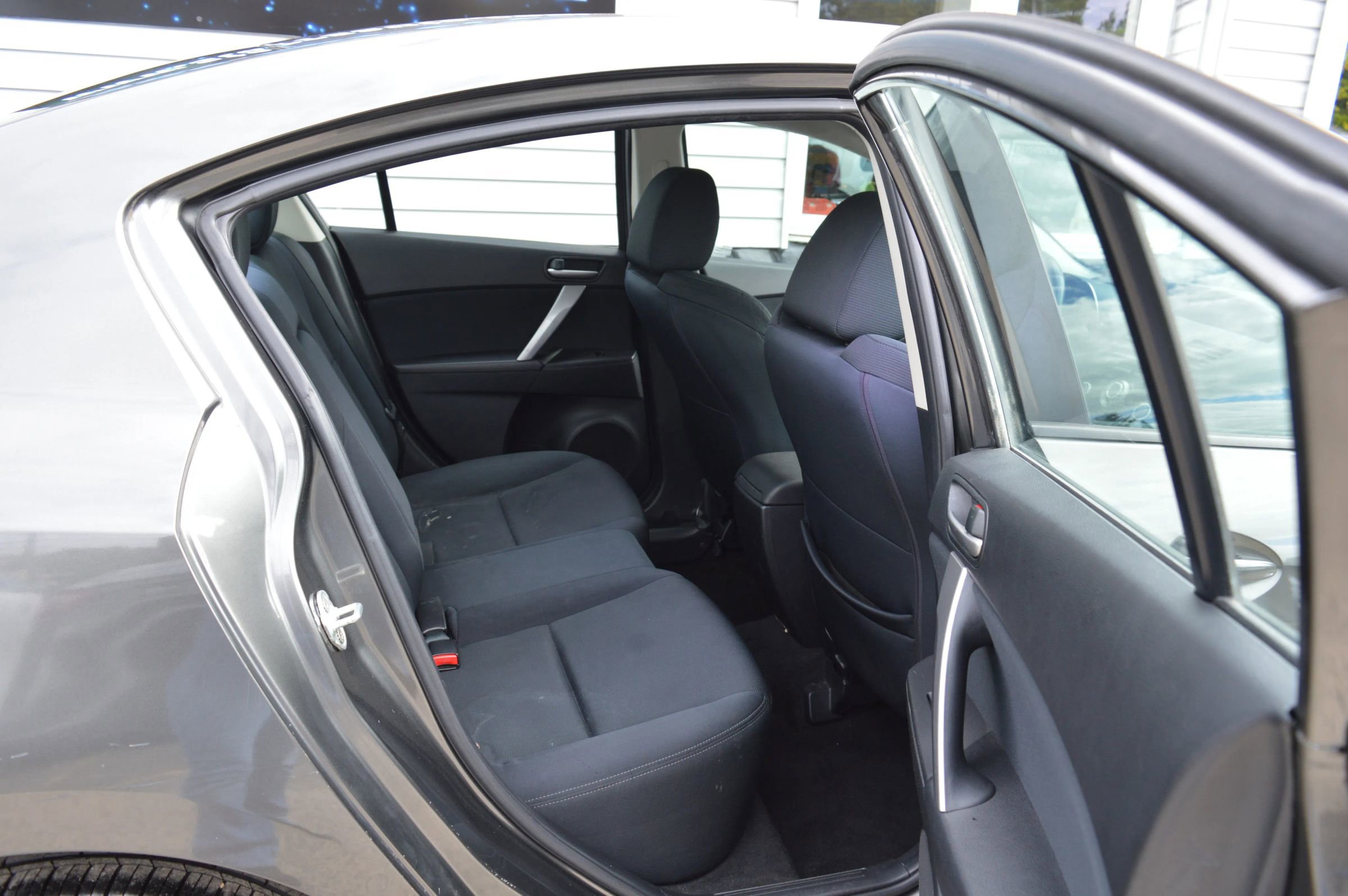 Used 2010 MAZDA MAZDA3 s Sport image 23