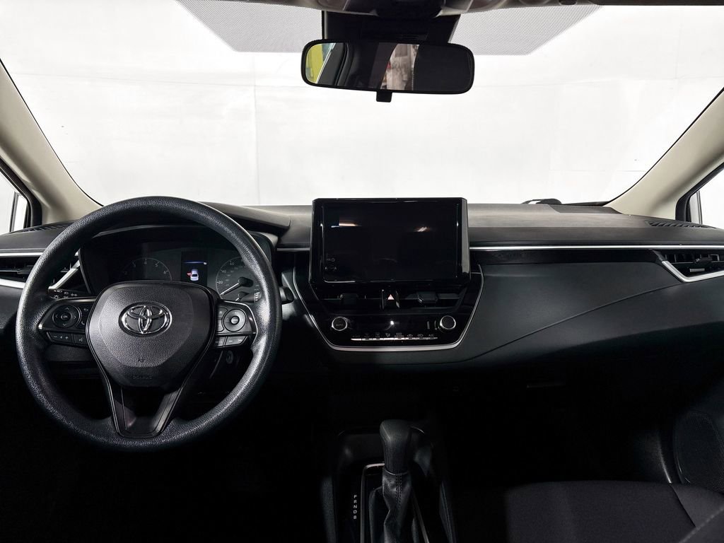 Used 2023 Toyota Corolla LE image 12