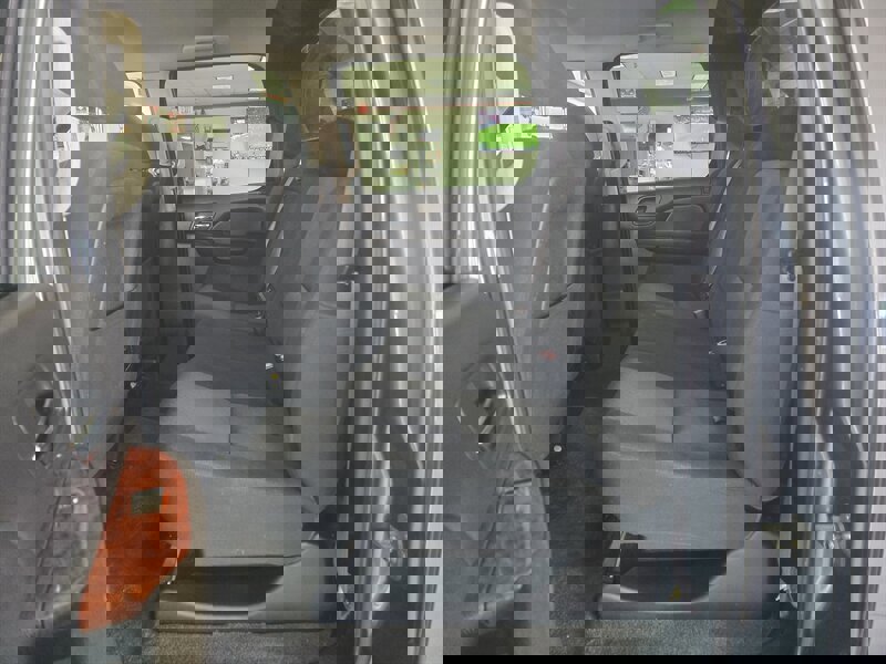 Used 2011 Chevrolet Avalanche LS image 10