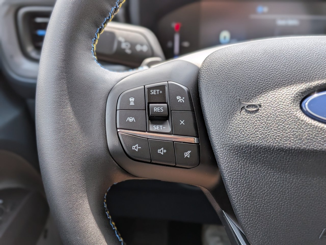 New 2026 Ford Maverick Lobo AWD/4WD image 34