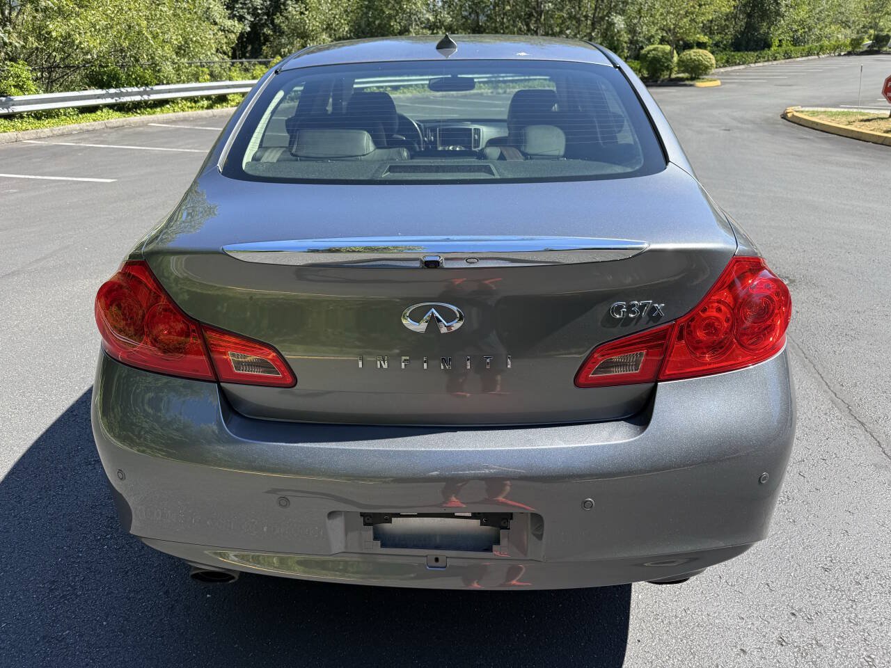 Used 2013 INFINITI G37 x Sedan w/ Premium Pkg AWD/4WD image 4
