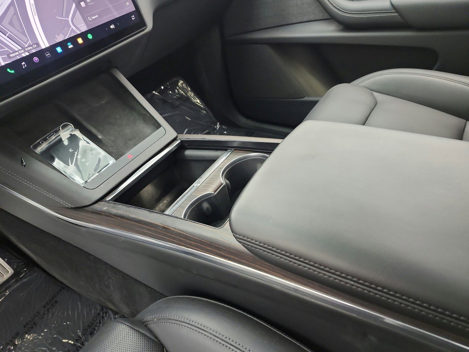 Used 2025 Tesla Model X image 13