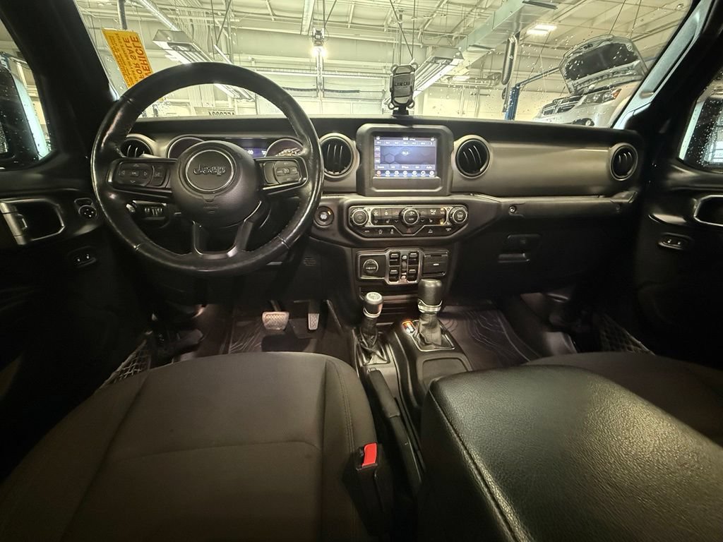 Used 2021 Jeep Gladiator Sport AWD/4WD image 7