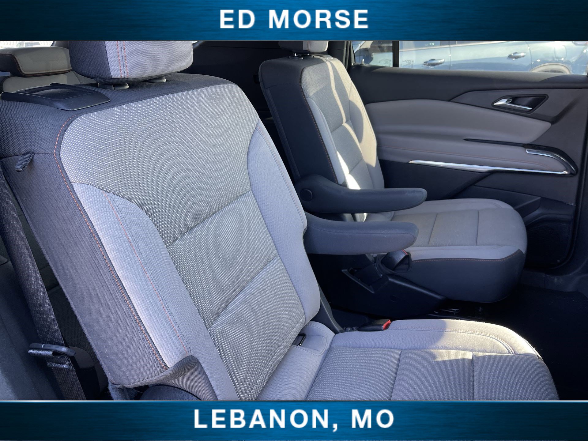 Used 2025 Chevrolet Traverse LT image 24