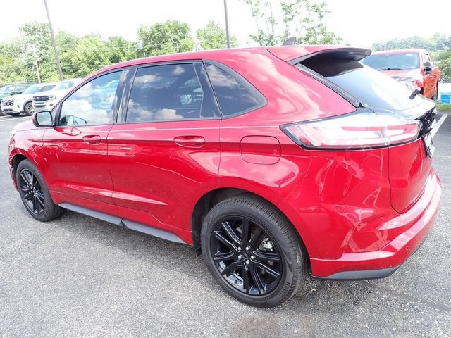 Certified 2024 Ford Edge ST-Line AWD/4WD image 4