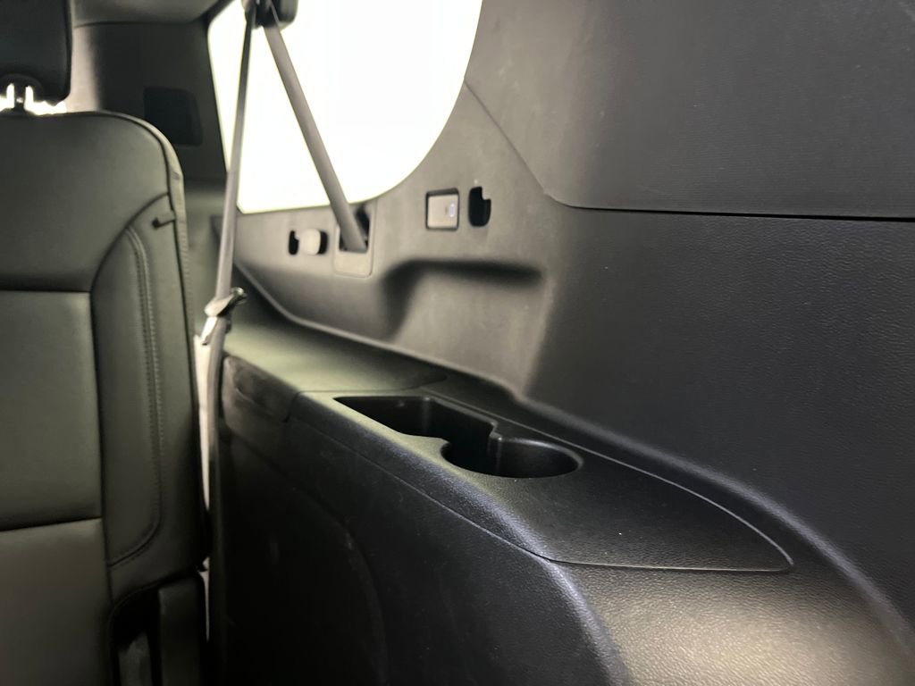 Used 2024 Chevrolet Suburban RST image 33