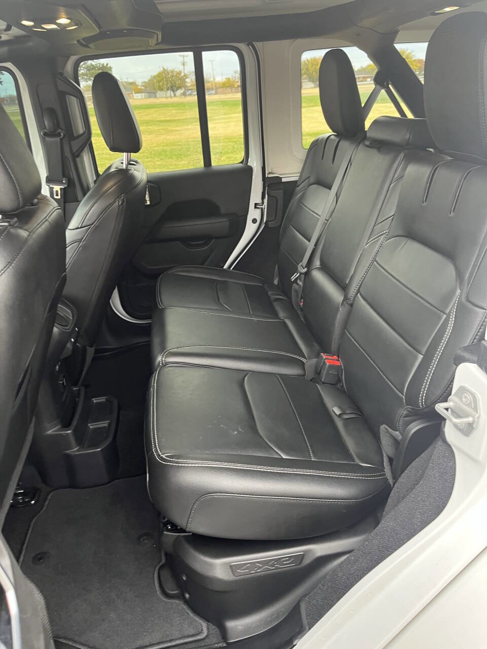 Used 2021 Jeep Wrangler Unlimited Sahara image 17
