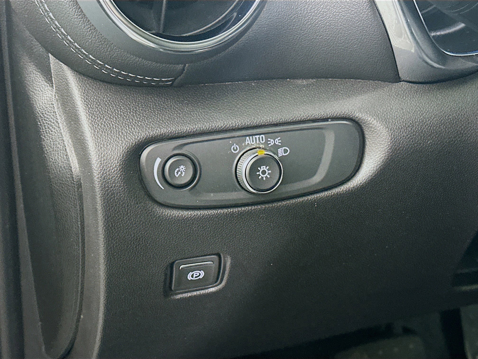 Used 2024 Chevrolet Blazer LT w/ Convenience Package image 17