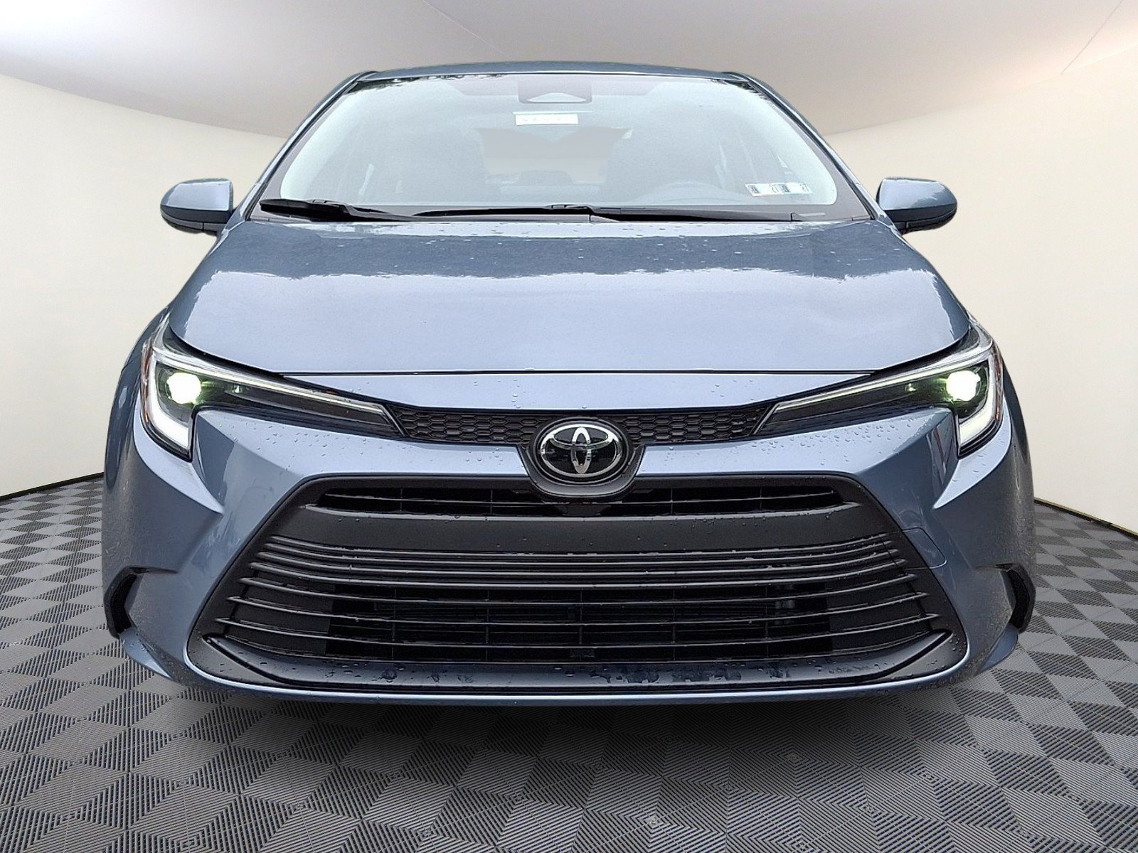 Used 2026 Toyota Corolla LE FWD image 2